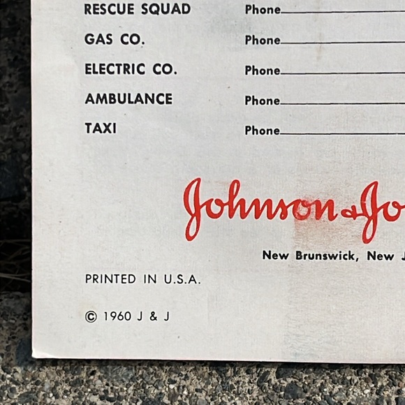 Johnson and Johnson first aid kit - from 64 years ago! 1960 - Picture 6 of 7